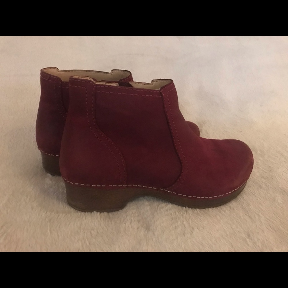 Dansko Burgandy Nubuck Leather Ankle Boot, Size 8